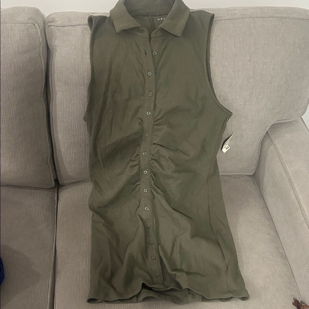 Aeropostale Ribbed Olive Top